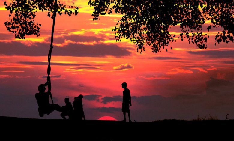 Mere Bachpan Ke Din Kitne Achay Thay Din (Lyrics) in Urdu - میرے بچپن کے دن ،کتنے اچھے تھے دن | Lyrics Collection