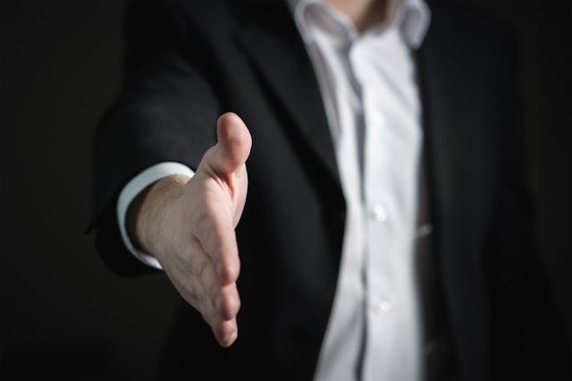 شخصیت نکھارنے کے 10 طاقتور نفسیاتی اصول