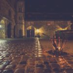 Yahan Har Shakhs Har Pal Haadisa Hone Se Darta Hai - Lyrics