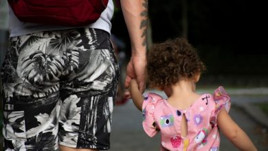 Yeh Betiyan Kaisi Hoti Hain? - Poetry For Daughters in Urdu