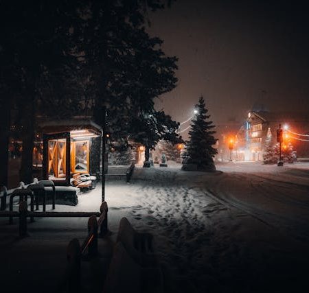 Abhi Hijr Ka Qayam Hai Aur December Aan Pohuncha Hai