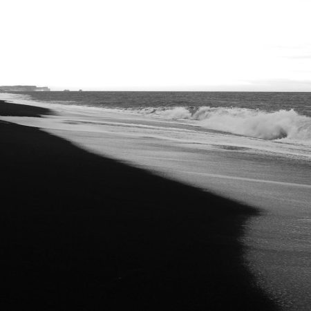 Ab Dard Ka Suraj Kabhi Dhalta Hi Nahin Hai - Ghazal